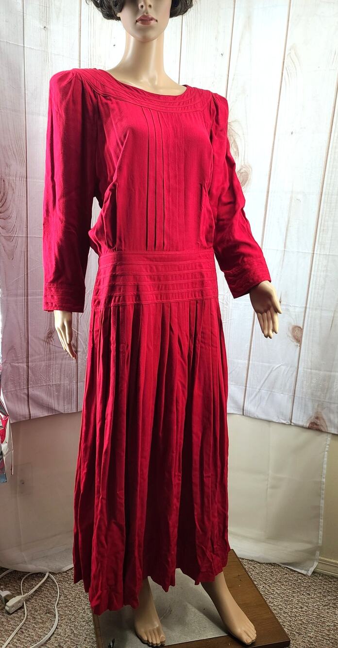 Vintage Marie St. Claire Women 14 100% Rayon Drop Waist Red Maxi Dress L. Sleeve